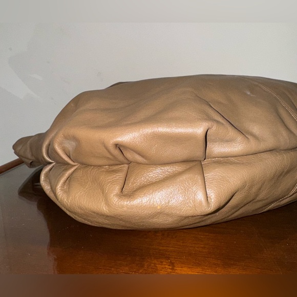 Morris Moskowitz Leather Shoulder Bag - Picture 2 of 15